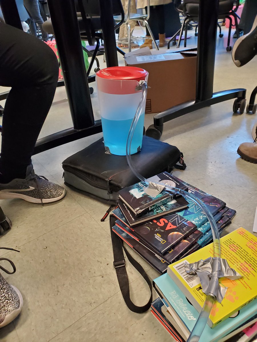 mauro_science's tweet photo. 6th Grade STEM students building aqueducts during our science and social studies block lesson! #aacpsstem #AACPSAwesome https://t.co/tr65Mfm4WA
