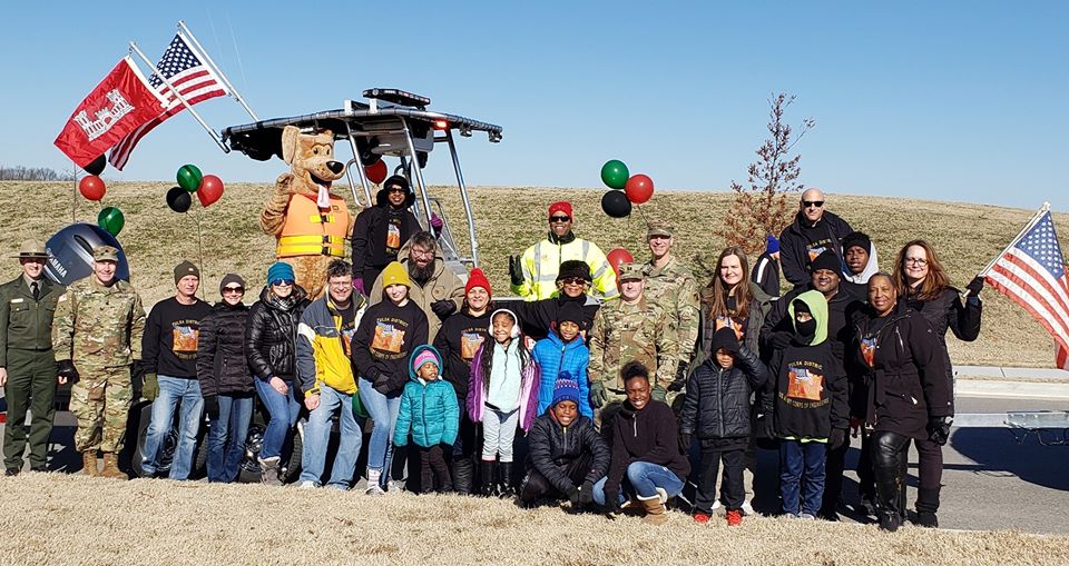 CorpsReport's tweet photo. Volunteers from the Tulsa District participated in the City of Tulsa's 41st Annual Martin Luther King Jr. Commemorative parade.

About 40 volunteers from the district along with friends and family represented the Tulsa District in the event.

#TulsaDistrict #MLK #MLKparade https://t.co/NfnvkdhXYo