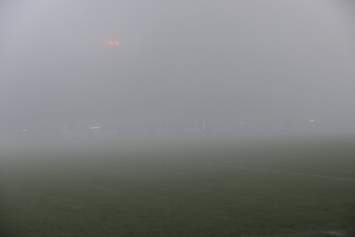 KuipTalk's tweet photo. With a score of 1-1, cup tie Fortuna Sittard - Feyenoord was suspended tonight in the 63rd minute due to thick fog. #fogginghell https://t.co/vkTlfTNi7S