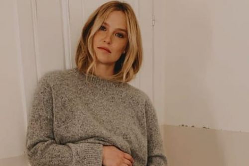 BebeMDoctor's tweet photo. Accouchement - Les stars enceintes dévoilent leur baby bump>Nombre... https://t.co/hqkFfx3DuQ #bebe https://t.co/eLIteQ8QPT