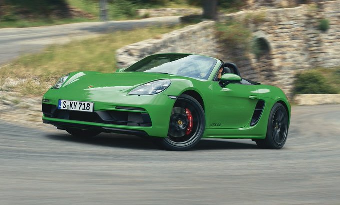 Autocosmos's tweet photo. Descubre la nueva variante #GTS 4.0 que @PorscheMexico da a sus nuevos modelos #718Cayman y #718Boxter ❤️ Con rediseño en la parte inferior de las fascias, nuevos spoilers y tomas de aire específicas 👉 https://t.co/oEaUBO4Hb1 https://t.co/SpwQU7UwLJ