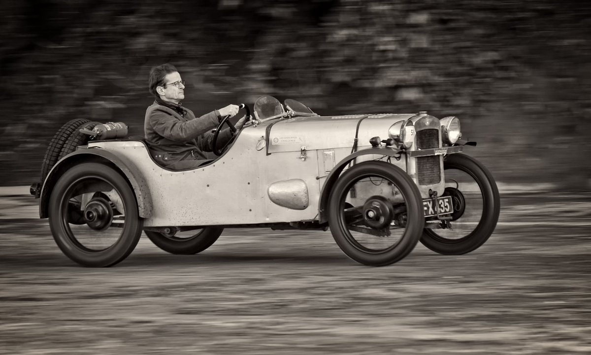 Great day out <a href="/BrooklandsMuseu/">Brooklands Museum</a>  with the @VintageCarClub on Sunday for their Winter Driving Tests.