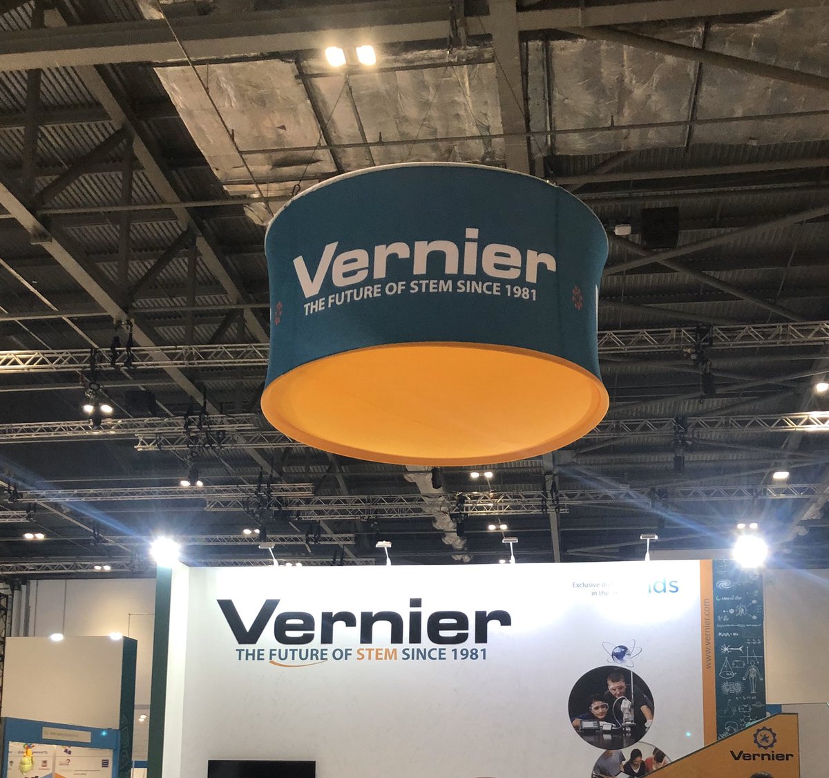Looking forward to #Bett2020 on <a href="/VernierST/">Vernier Science Education</a> Stand SB40. Signed <a href="/LUFC/">Leeds United</a> to give away #edtech #sportsscience come and say hello.