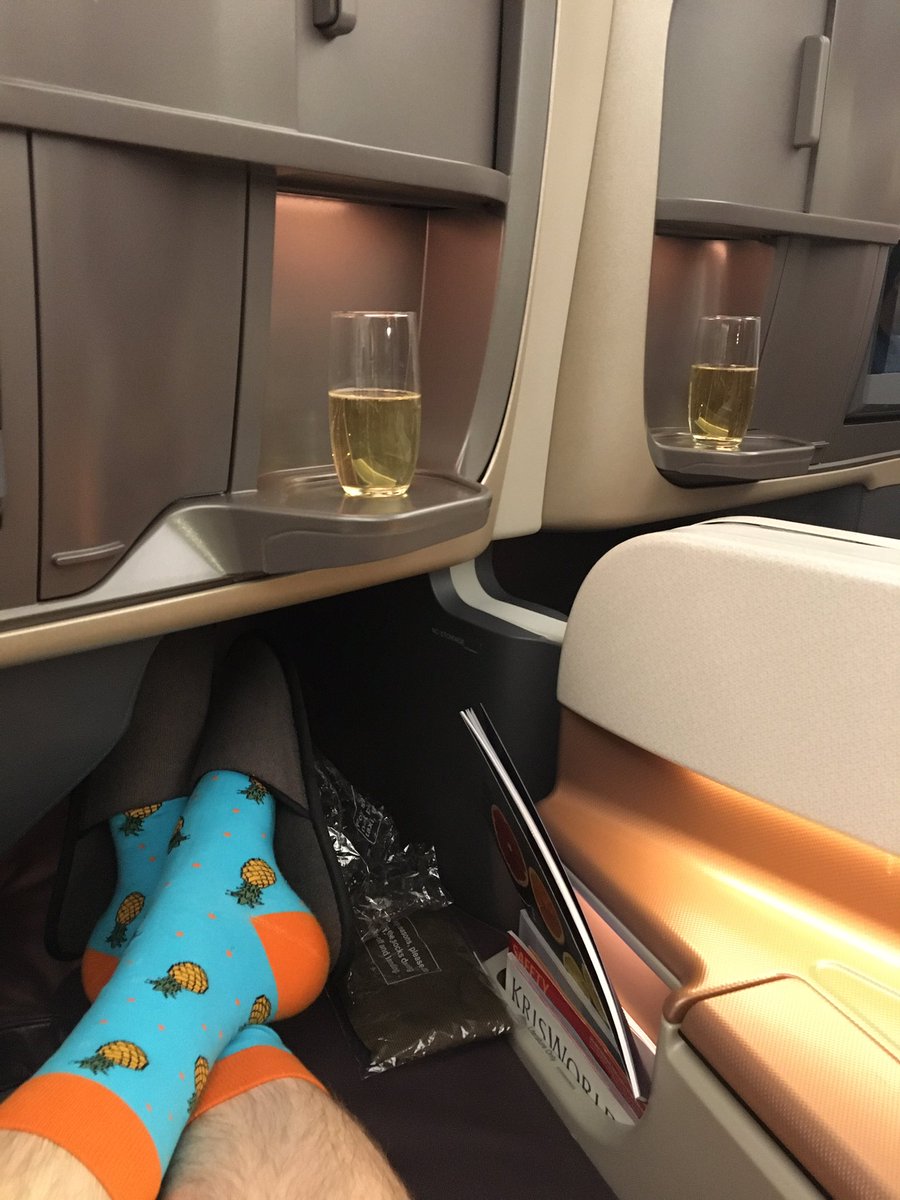 DebtFreeClimb's tweet photo. Difference between Economy and Business class for long haul international flights? About 8hrs of sleep and fully rested for first day of trip. Definently worth it if you can swing it... https://t.co/OoF4hj4xH4