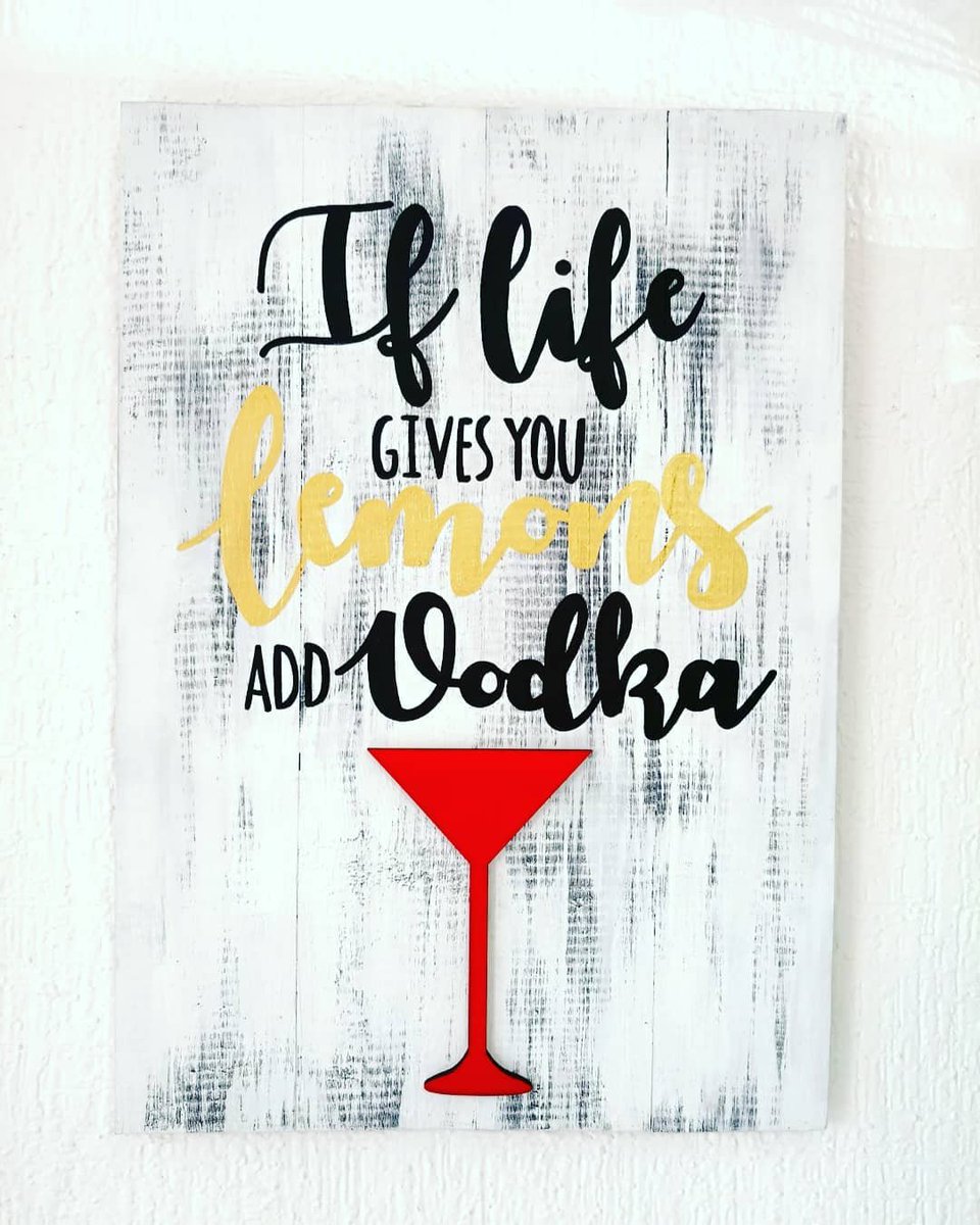 CorkNCapLiquor's tweet image. 🍋preach🍋

#Vodka🍸#VodkaShots #ILoveVodka❤ #LiquorStore #CNC #Alberta #Saskatchewan #Lloydminster

CorkNCap.ca