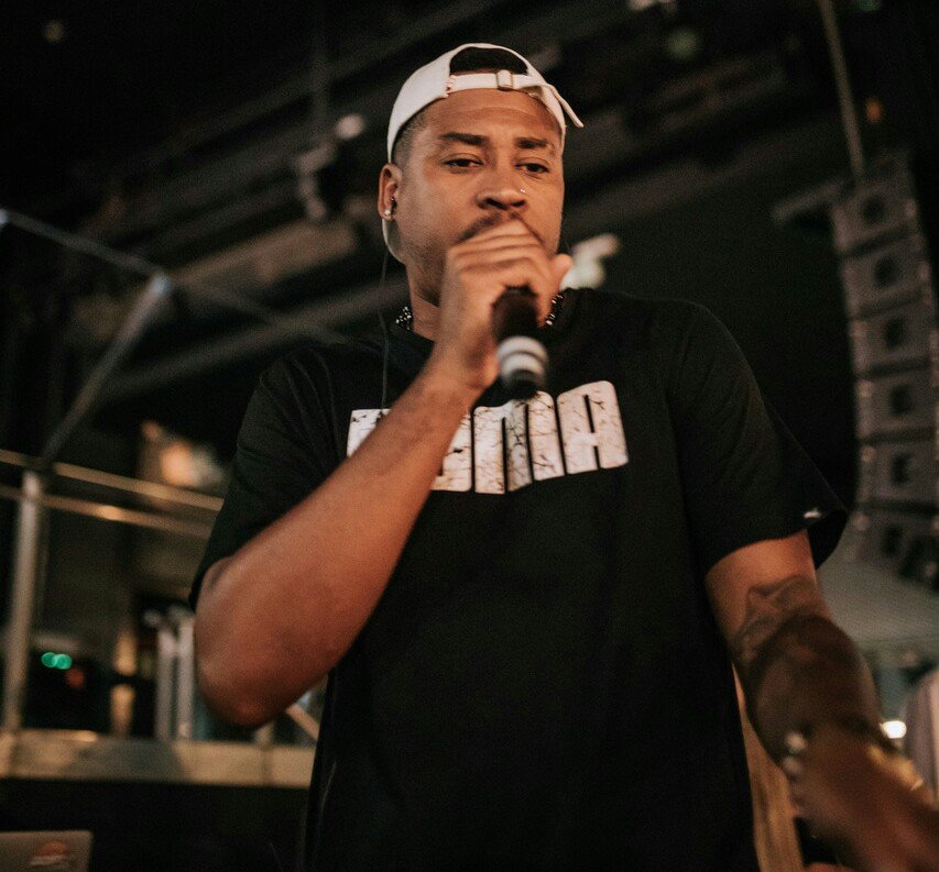 Brevemente novo vídeo "Ferro" e o regresso aos palcos para a tour 2020.

Queres receber a nossa tour na tua cidade? Comunica aos promotores locais ou á A.E da tua escola. 

📩sacik_management@hotmail.com