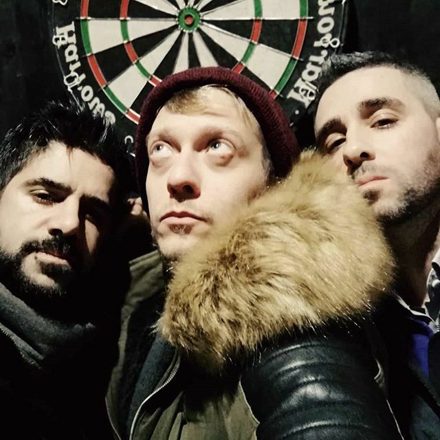KaramaRock's tweet photo. Alieni #fashion e tanto rumore.
Ma quanto vi manchiamo?
👽
.
.
.
#ikaramarock #instarock #stayrock #alienstyle #band #indierock #igersmusic #indiemusic #igerstorino #powertrio #concerti #concertitorino #dreams #nuovenote #nuovamusicaindipendente #musi… https://t.co/GHtUfHlZ6X https://t.co/ob6osBQr2w