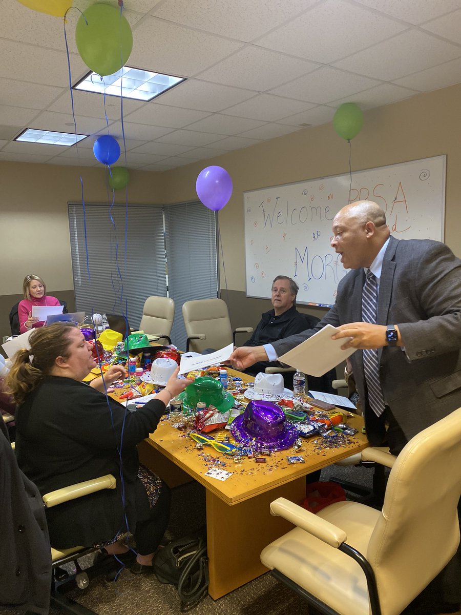 jana_duckett's tweet photo. Today @SGJCMSU welcomed #PRPros from @PRSA_MD to this year’s kickoff board meeting. @professordavem warmed everyone up with this interactive leadership challenge. #PRSAMD #LeadersHavingFun https://t.co/FmXGbca8TY