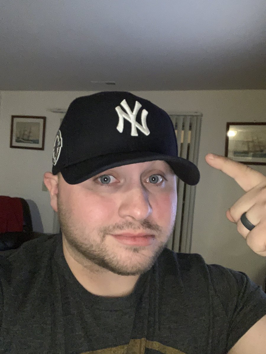 Yankee21_andy's tweet image. Welcome to the hall DEREK _JETER #2respect @YANKEES_TWlTTER @yankees,@baseballhall ,#YankeesTwitter !!!!!