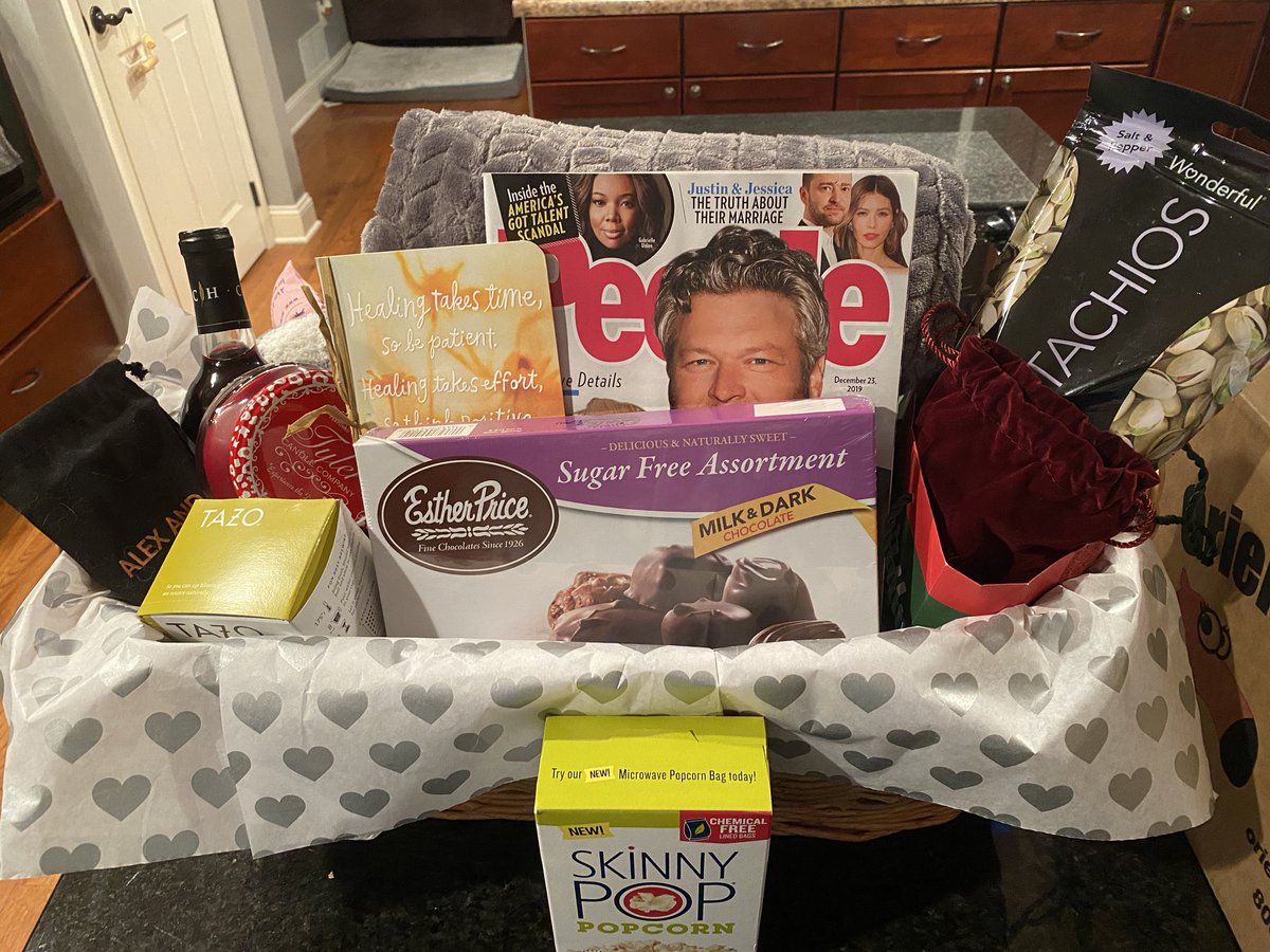 jhaynes_coach's tweet image. I was lifted by my #daringleaders tribe today. 💜Words cannot express my gratitude for the surprise on my porch as I heal from throwing out my back😳. #tenderhearted #blessed @EastSD @kelleycasper @Julie__Shaffer @LisaMPhair @valeriemontg