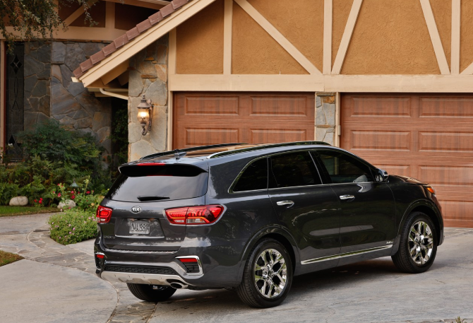 KiaWesleyChapel's tweet photo. Seeing the #Kia #Sorento on your driveway is a great start to the day. https://t.co/v4f9O1Z3Gs