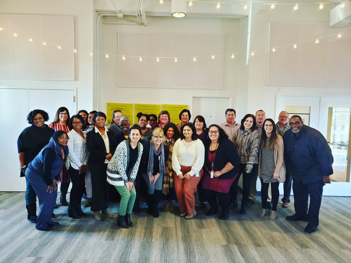 lmward1103's tweet photo. Some days the work is training people who are dedicated to helping their people (students, family members, neighbors & coworkers) get to the help they need to go back to and finish school. It's the best part of my job. @TNReconnect #ambassadors #averygoodday https://t.co/SJIFTLRJ1X
