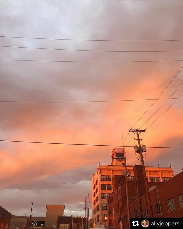 heersbuilding's tweet photo. Reposting  @allyjeppers
•
My Co-Star today says I’m “due for a love letter” so you can leave your adoring compliments in the comments below THANKS. https://t.co/6rndylFjhB https://t.co/ECFGOfaJiC