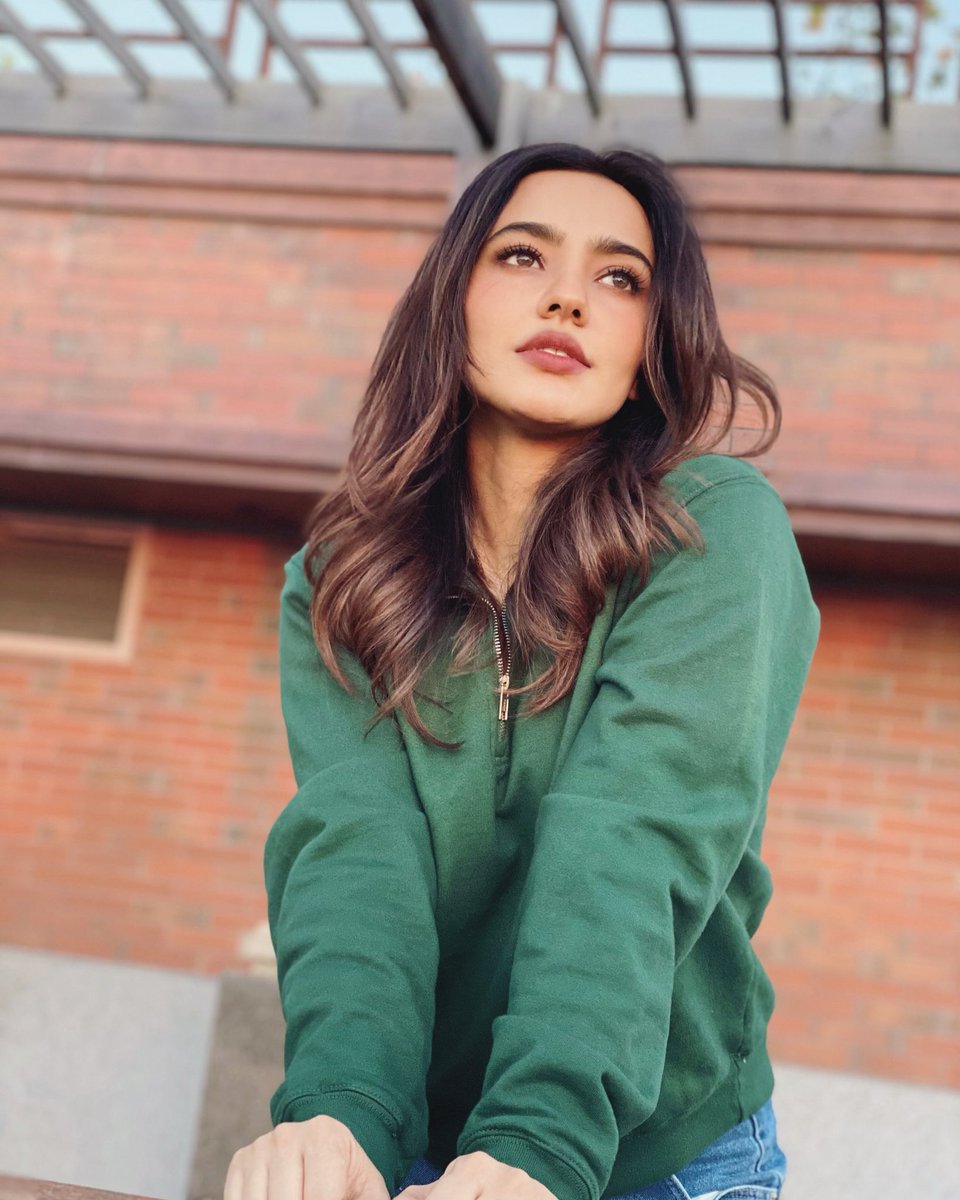 Officialneha's tweet photo. 🍏 https://t.co/a9XW8drJsb