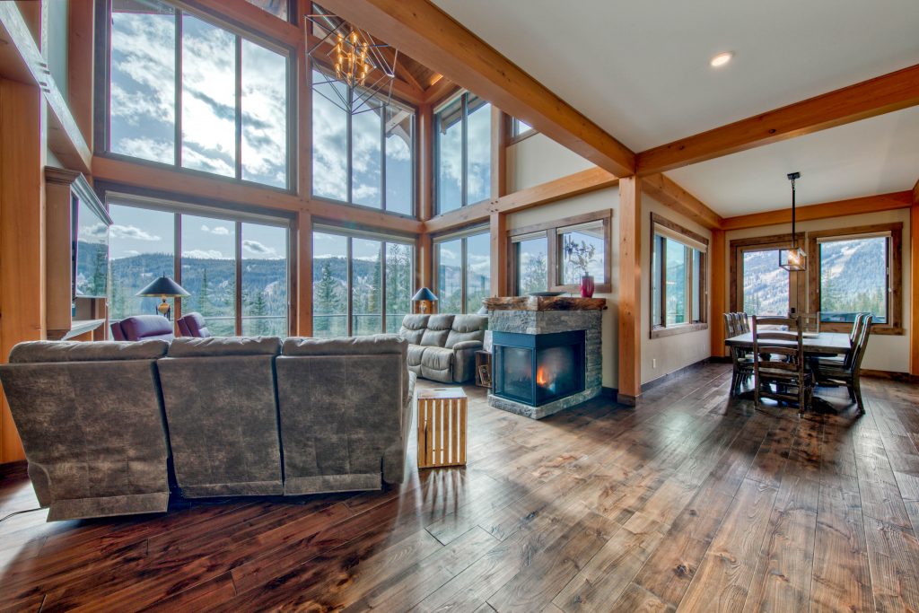 StreamlineDLTD's tweet photo. That view though! | #sunkpeaks360 #timberhomeliving #naturallight | https://t.co/Ht4d5uA6bT