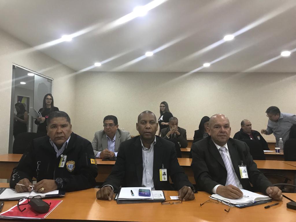 C/G Ramón  Rojas, Super. de la REDIPMAIN asistió a Reunión presidida por el ciudadano C/G Douglas Rico, donde asistieron los diferentes jefes de REDIP y Directores en línea del CICPC, para  la discusión y propuestas sobre las siete líneas estratégicas de trabajo 2020.