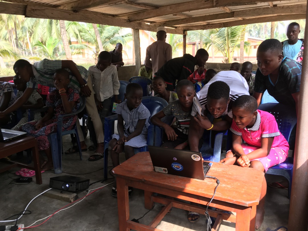 ngtgdi's tweet photo. Sights from our IT mission to the riverine on Saturday 18th of January 2020 at Igboja-Nla, Ojo Local Government Area, Lagos State. #InformationTechnology #grassroots #DigitalSkills #FourthIndustrialRevolution https://t.co/pu8e05uVvS
