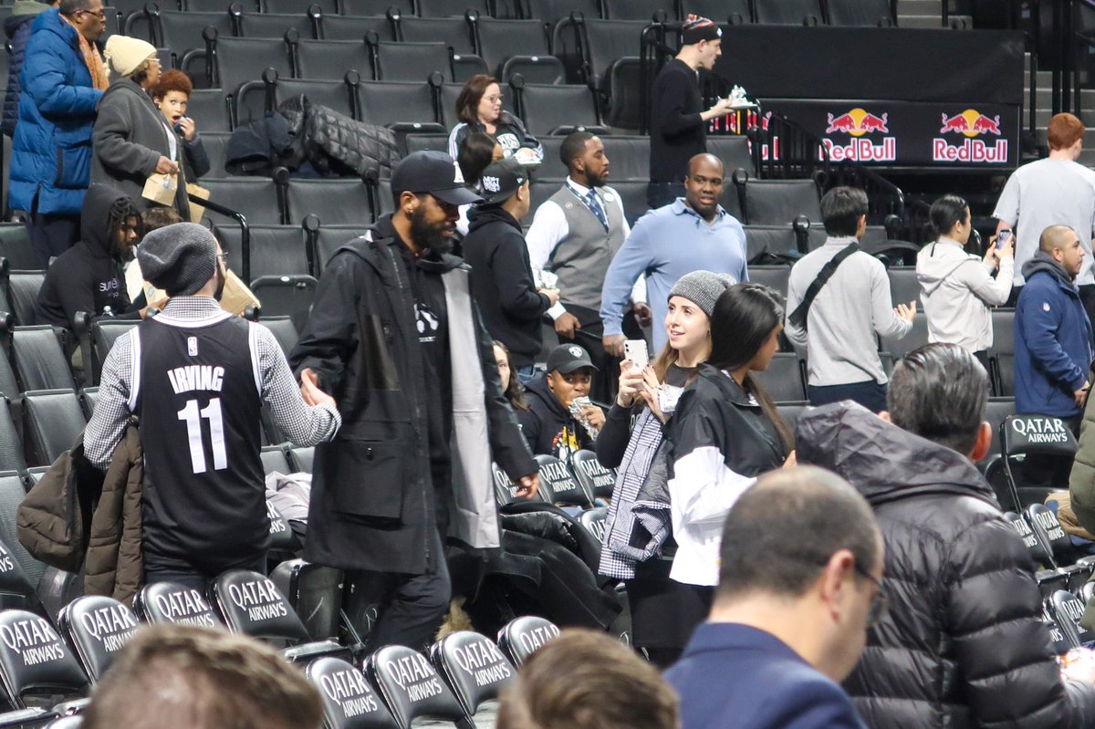 TalkinNets's tweet image. Spotted @KyrieIrving walking thru, making his way onto the court. 
#REPBKLYN #WEGOHARD 
#IMGOINGWITHBROOKLYN