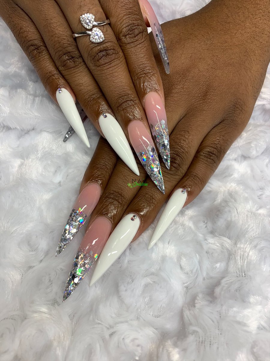 ErinnShante's tweet photo. Faded glitter ombré nails 😍😍book your appointment with me at https://t.co/ubbvT16qBW!! 💕💕
Like and Retweet please! 😘
.
.
.
.

 #atlnails #atlnailtech #lanails #ncnails #nolanails #dallasnails #houstonnails #indianapolis #indynails #indynailtech #bookme #theenailgoddess https://t.co/QSnOrsJoWQ