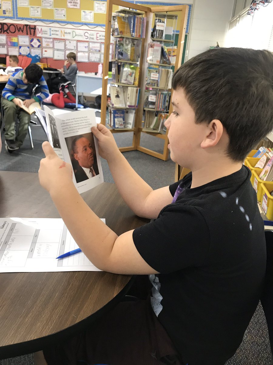 Kids are beginning to read and research Martin Luther King Jr. Biography projects are on their way! @Elmwood_Eagles #together203