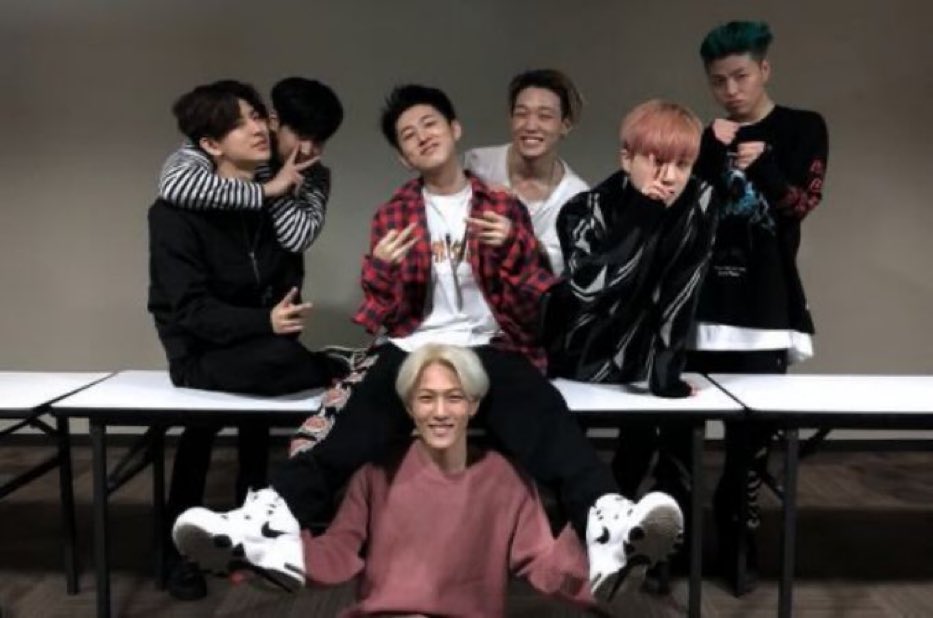 _SiRrrrr's tweet photo. D221:#KimHanbinOnly
          #iKONxAPPLEWOODFESTA 
D222:#HanbinIsMyLife
D223:#UnconditionalLoveForHanbin
          #RestYourBonesByBOBBY
D224:#OneLoveHanbin
           #i_Decide
D225:#MyDearestHanbin

#hanbin #ikon #bobby #jinhwan #junhoe #donghyuk #chanwoo #yunhyeong #아이콘 https://t.co/V50x7ik2fQ