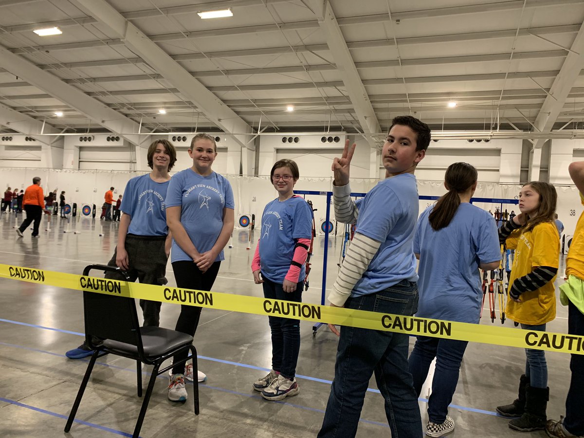 April Thompson tweet media