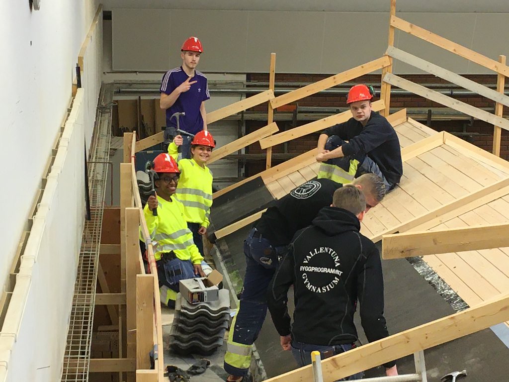 kesteves1's tweet photo. Study abroad in Sweden involves everything from construction class to school meetings with fika 🇸🇪@ButlerCOE #ButlerCOEImpact https://t.co/96xnhYoq7p