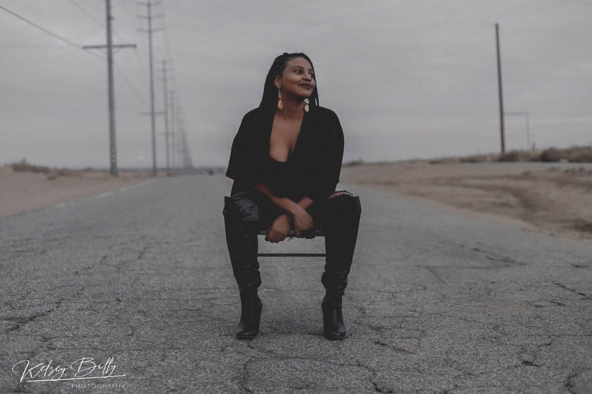 My latest photoshoot. #photography #desertphotoshoot #PhotoShoot #portrait #portraitphotography #canon #canonphotography #model #California #canonfavpic