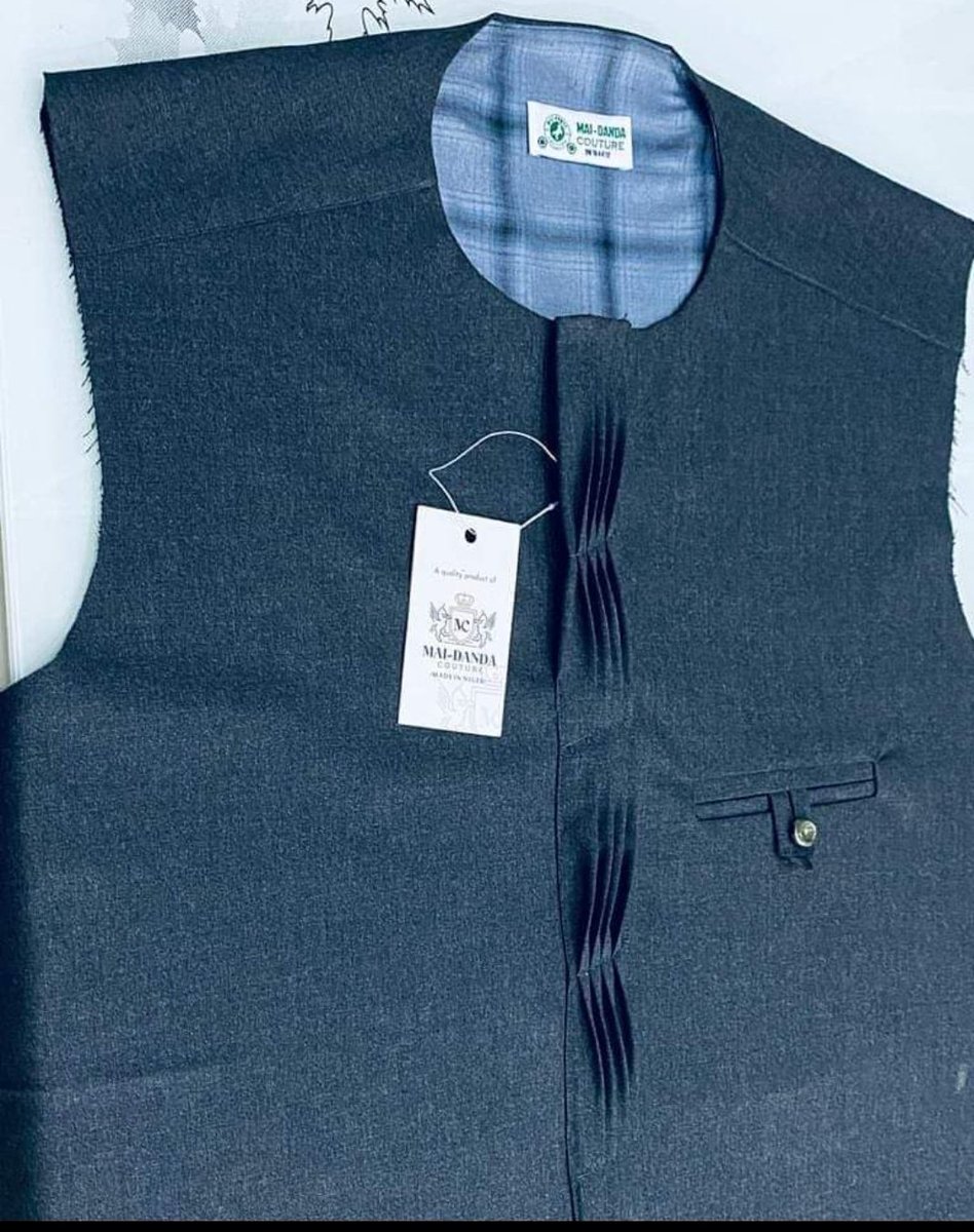 YusufZik's tweet photo. Mai Danda Fashion and style✂️✂️ https://t.co/VgH7kfevfF