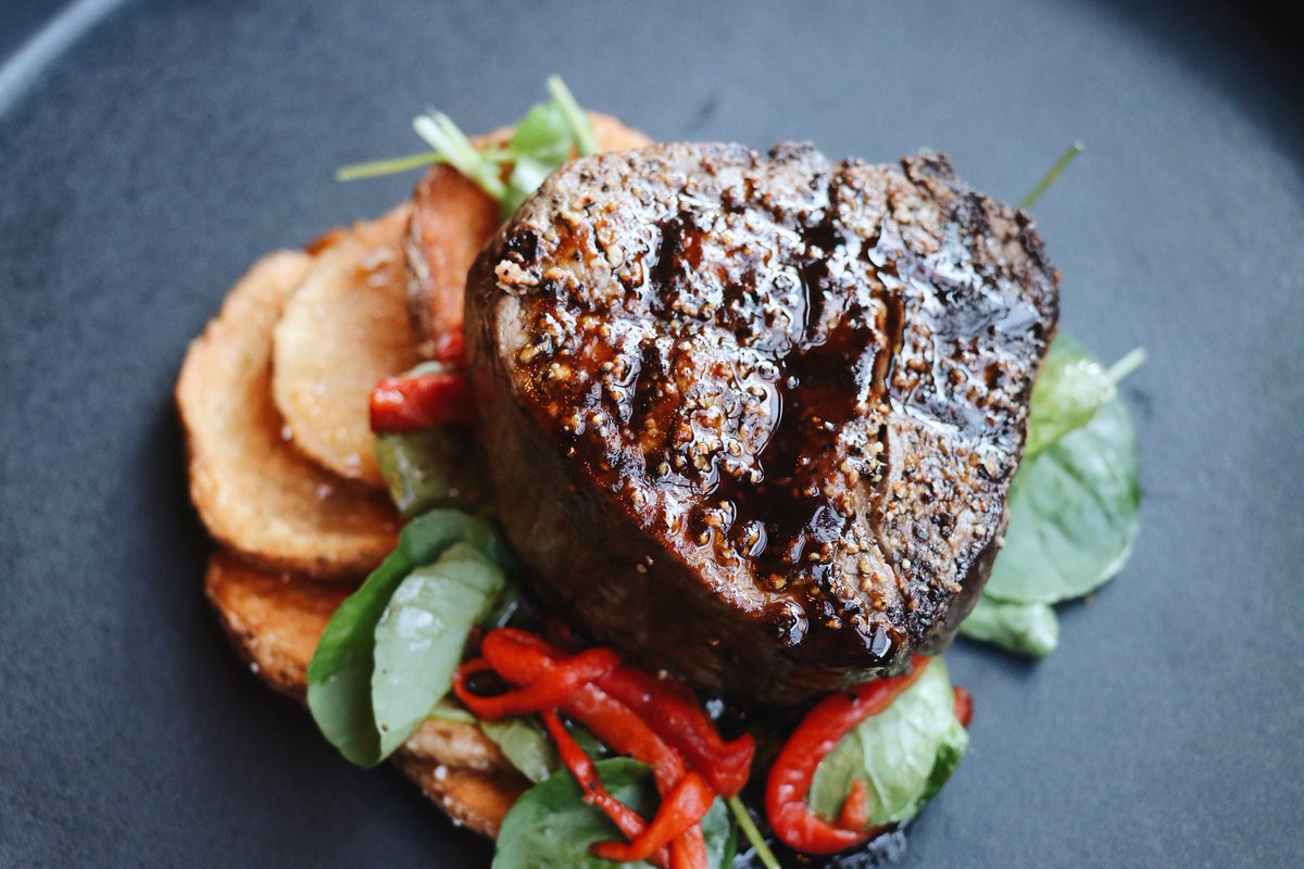 VestaDenver's tweet photo. [MOROCCAN SPICED COLORADO LAMB TENDERLOIN]moussaka saffron rice, tzatziki, schug, cilantro, Calabrian chili sauce🤤
#vesta #vestadenver #warmatmosphere #moussaka #saffronrice #tzatziki #schug #cilantro #calabrianchili #denverrestaurants #lododenver #lodorestaurants #craftcocktail https://t.co/1rU8T93b0E