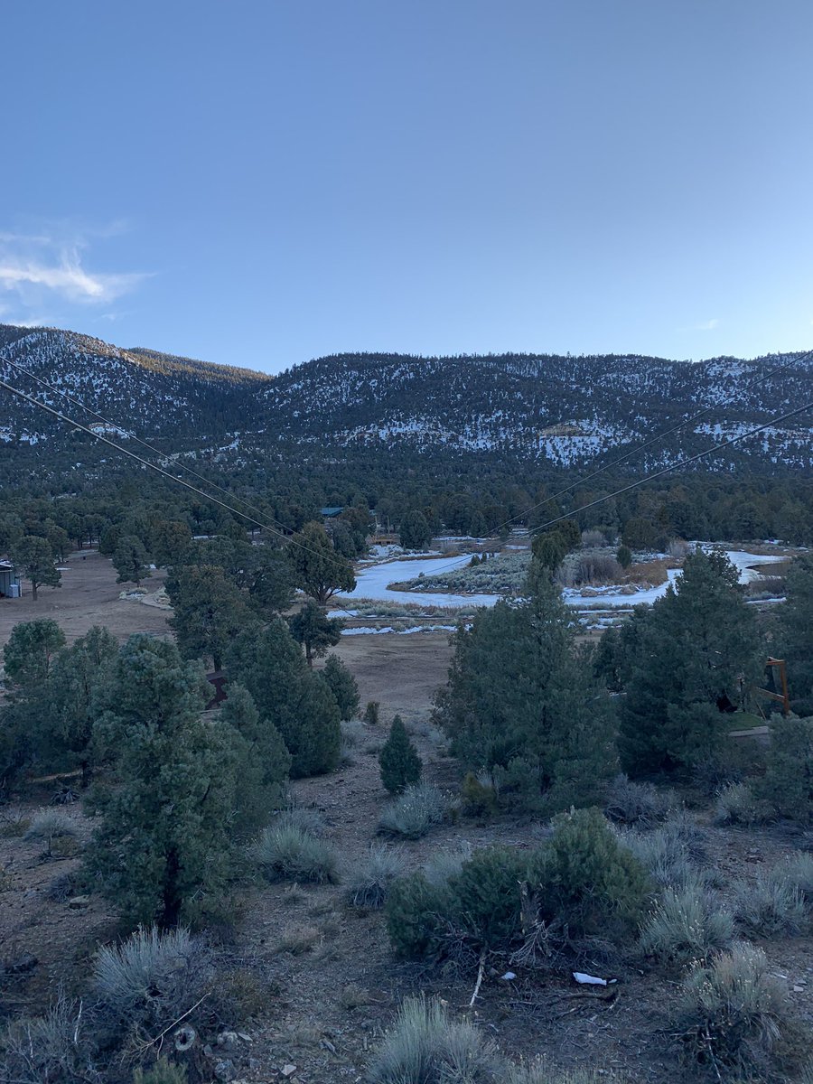 JayJwarren's tweet photo. Camp Oakes! What a beautiful classroom! @MsDonavan https://t.co/XhOqXPnvad