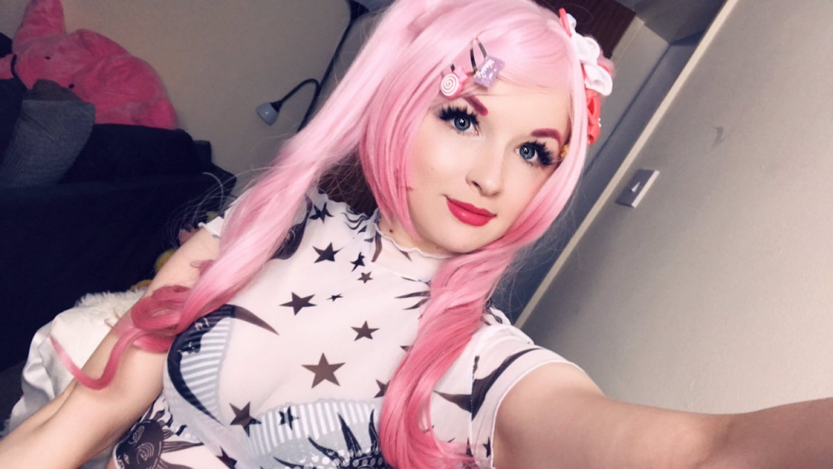 Tearastar's tweet photo. Don’t you love Cotten Candy 🍭 🌸 #pastellook https://t.co/O1QaJGmDOV