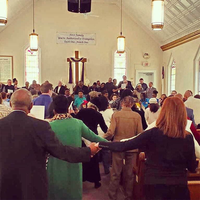 QUTVNews's tweet photo. How did you spend your MLK Day? The Quincy community came together at First Baptist Church to honor Martin Luther King, Jr. with a special service. To see this story and more tune in tomorrow at 1:30 p.m. on YouTube or your Comcast channel 1901! #qutv #qumedia https://t.co/Vcczfjwzza
