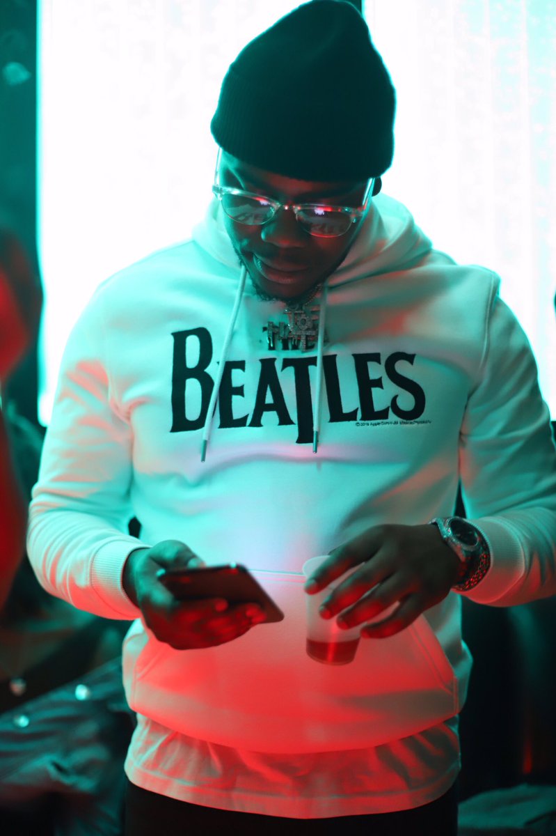 VibeWithDJH2's tweet photo. A few dope shots l took of @HaHaDavis this weekend‼️ #H2CCFilms https://t.co/aCNBlGTFj4