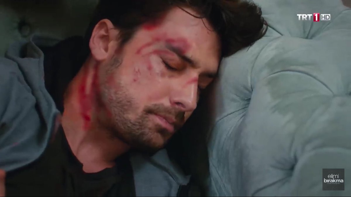 _CenkCelen's tweet photo. #TomaMiManoTV #ElimiBirakma #AlinaBoz #AlpNavruz #Azcen https://t.co/9Z3Lu7PqUY