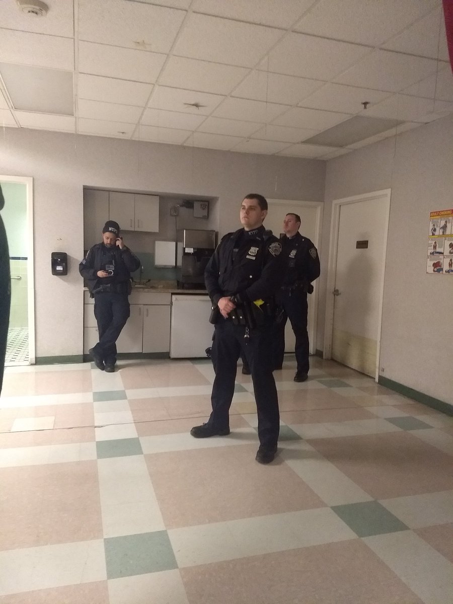 alinashen_'s tweet photo. Community Board 7 is so scared of intergenerational organizing that they cancelled public comment and called the police who just escorted the youth out.

Gatekeeping + intimidation for a meeting on #PredatoryZoning https://t.co/eK5SsziZIA