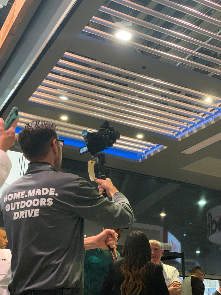 StruXureOutdoor's tweet photo. Guess who stopped by to take footage of The Outdoor Living Experience. Check out the new show Home.Made, coming to A&E Network soon!!!
@phantom_screens @intlbuildersshow @somfyus @aenetworks
#StruXure #tvshows #design https://t.co/YOBujHIU2W