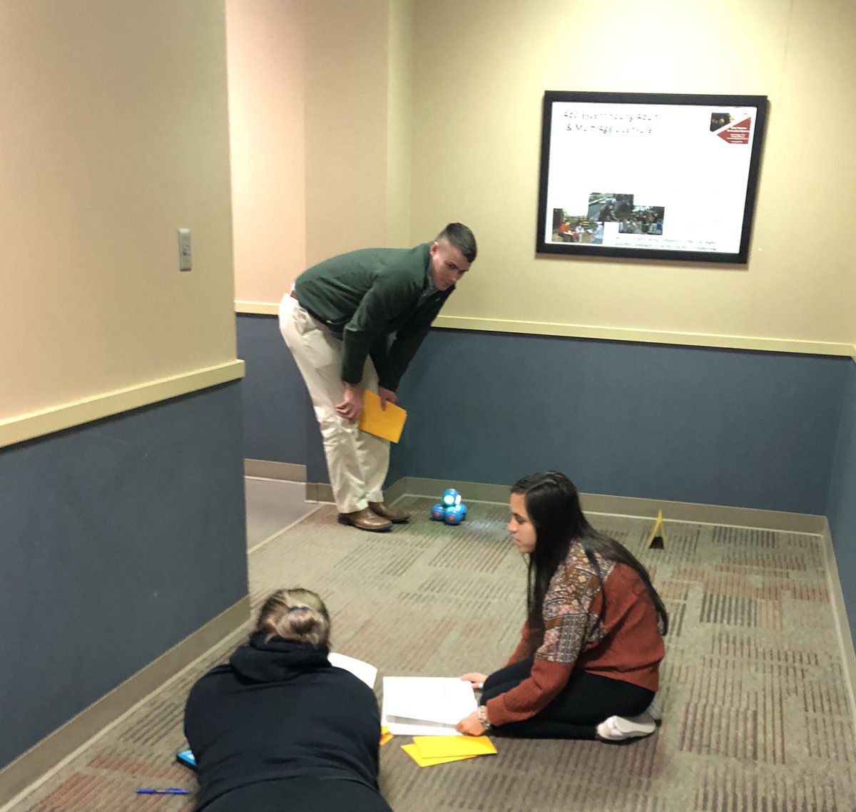 tonya_thorbahn's tweet photo. Even college students love @WonderWorkshop’s Dash! 🤖 Ss in #UFcollab created and coded timelines of Special Education laws! @UFindlay_COE #OilerProud https://t.co/K9elgSMARx