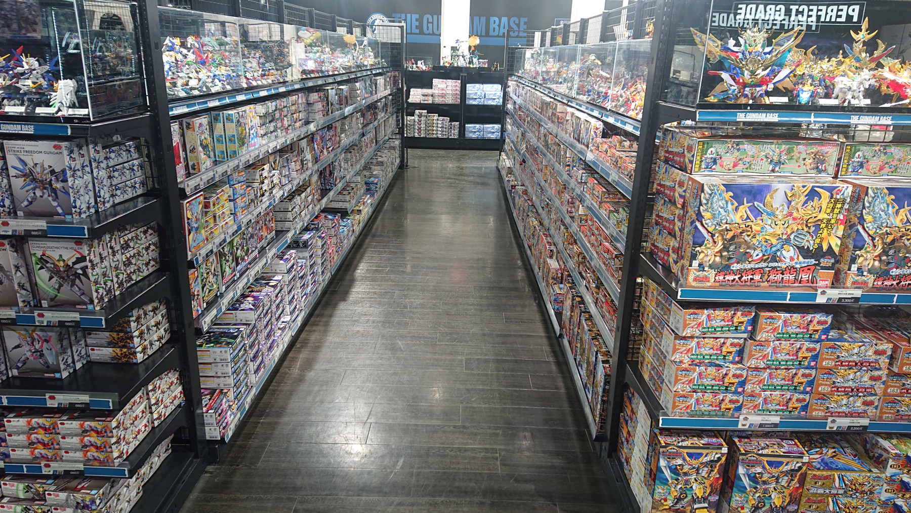THE GUNDAM BASE в X: „【発売まであと3日】ガンダムベース東京はSD 