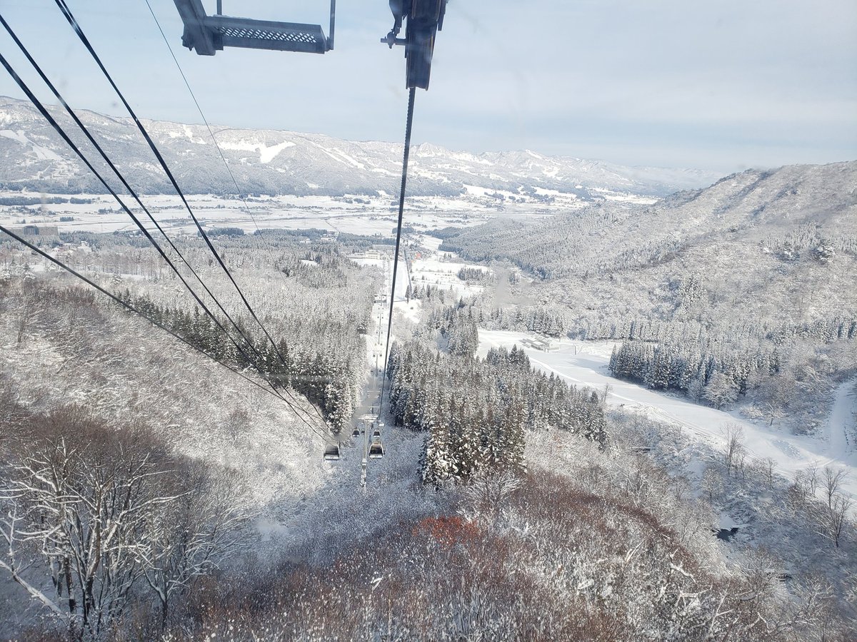 0207_hiroto's tweet photo. 今シーズン初のボード🏂 https://t.co/xnrX5IqJNW