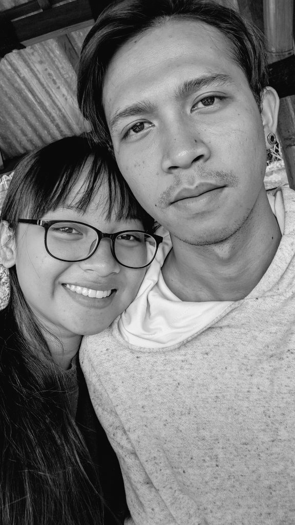 Meski terkadang saling menyakiti, tetapi percayalah kamulah cahaya dalam gelapku😽 i love u today, tomorrow and forever ❣️