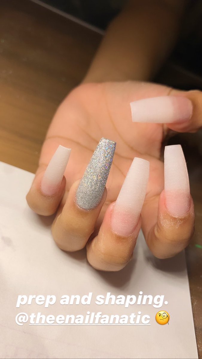 madissynn's tweet photo. only my first week since i started doing nails. 🧐 located in DURHAM, NC! follow my nail page. @theenailfanatic on instagram. RT RT RT!!! 💕 https://t.co/9WSb1VG9E2