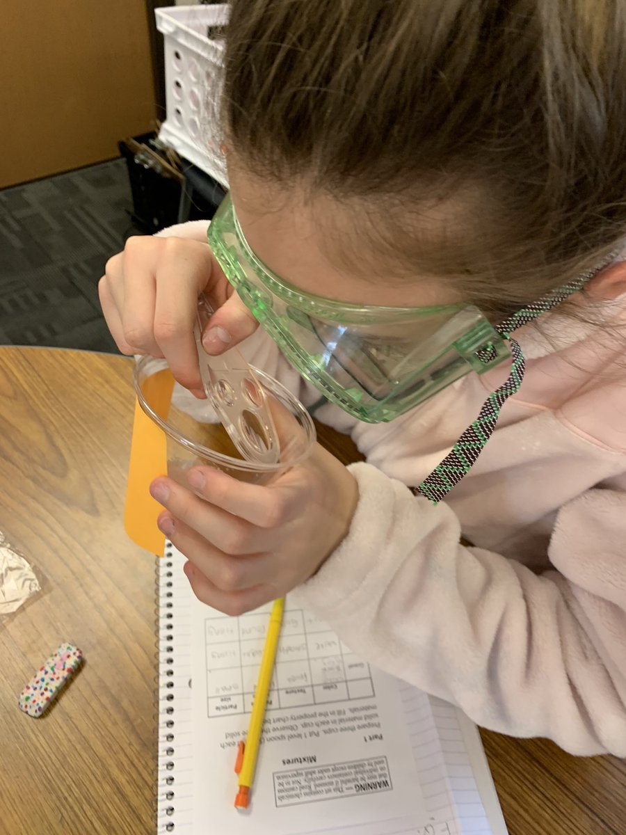 5thcoppersmith's tweet photo. 5th graders exploring the separation of mixtures and solutions! #inspiRE4 https://t.co/mdAx4cQ4oO