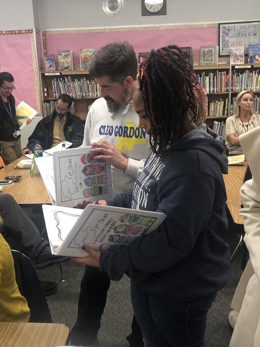 Mcflash1's tweet photo. Staff sharing Leadership Notebooks &amp; ways they manage them! #thesearegreat #giveonegetone @CleoComets @MegandThole https://t.co/i15nfZneY0