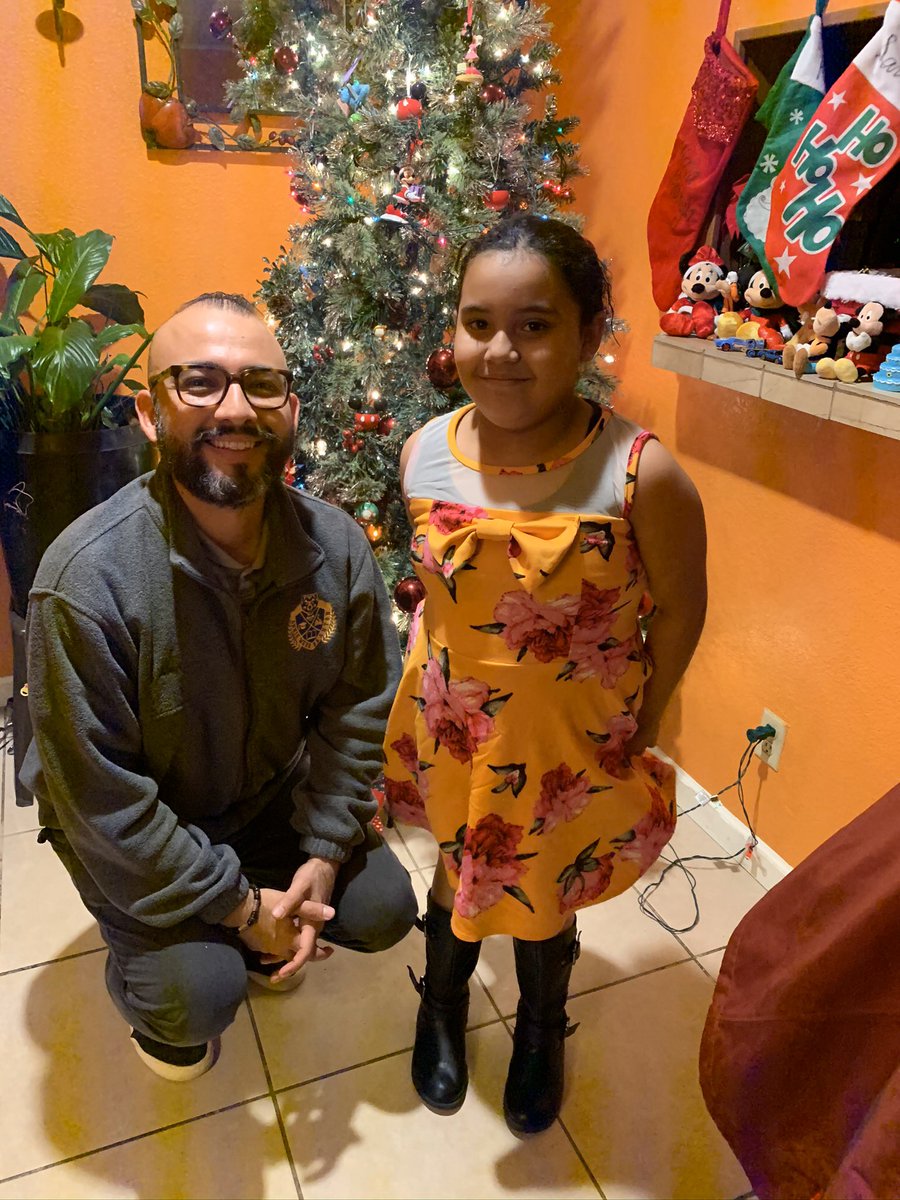 Kubagarcia's tweet photo. This year I was welcomed to nine of my students’ homes. It is amazing to hear from these families how much respect and admiration they have for me going to their homes. 👨🏫 🏠 ❤️ #thankyouparents #buildingrelationshipsforlife https://t.co/dWqYNq3iZO