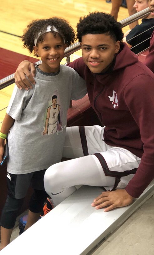 Kdperryplus6's tweet photo. Almost game time!!! Let’s go Farmers! #FutureFarmer #TreyPerry 🥰📸🏀 @Keyontekg1 @Farmer_Hoops https://t.co/UPnyI1vbyG