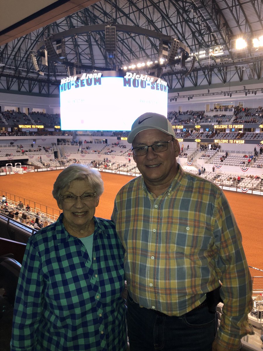 StevePendergra3's tweet photo. Rodeo with Mom https://t.co/EI1qDf1mtQ