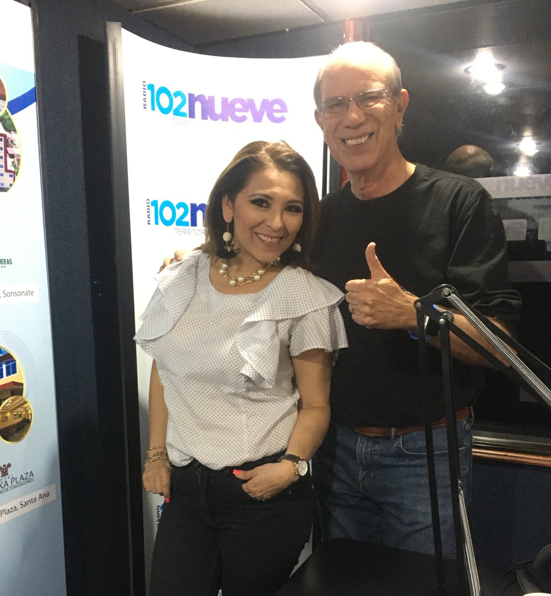 DkaDa7's tweet photo. ¡Bienvenida nuevamente @evelynrfigueroa a @radio102nueve!
Ya hemos iniciado con #Dkda7 conducido por @RichardsonJn.
Si tienen alguna petición musical, saludo, noticias del tráfico y hasta servicio social mándenmos un mensaje al 79344348. https://t.co/3mf1nUHFIk