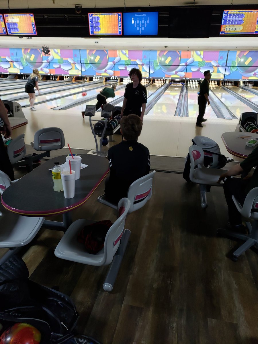 THS_Trojans's tweet photo. Trojans Bowling heated up the lanes at Gage Bowl tonight. Go Trojans!! https://t.co/NyXuxpLO5e