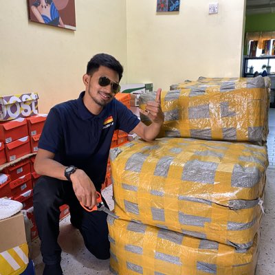 aliiyooo's tweet photo. #NewProfilePic #NewBusiness #Kasutmurah #supportabang #financialadvisor #beruntungkasut #bukanbiasabiasa https://t.co/JPy7tb8tIh